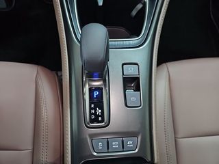 Lexus LBX 1.5 136cv HEV Elegant+