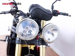 TRIUMPH SPEED TRIPLE 1050