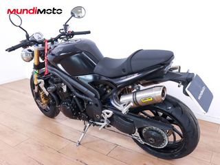 TRIUMPH SPEED TRIPLE 1050