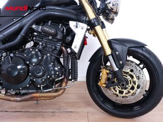 TRIUMPH SPEED TRIPLE 1050