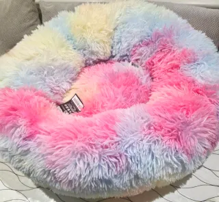 Cama Arcoíris para Mascotas 70x70x25cm + Juguete