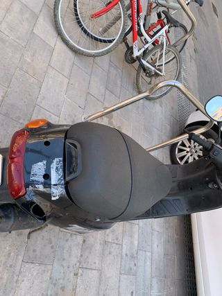 Piaggio Typhoon 49cc Scooter Negra