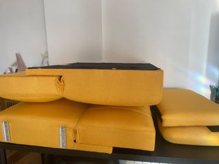 Sofá cama - pequeño, amarillo