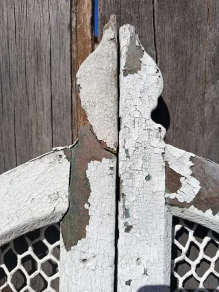 Ventana tapaluz antigua madera y malla