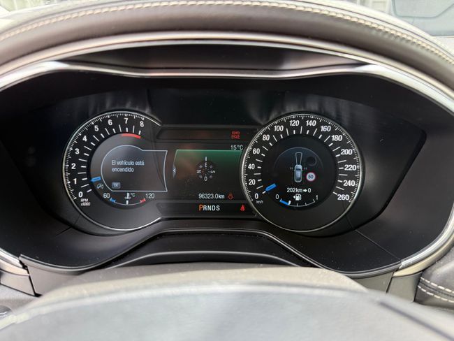 Ford Mondeo 2015, foto 20