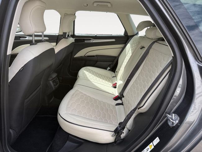 Ford Mondeo 2015, foto 25
