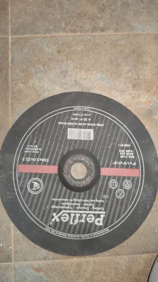 Radial Bosch GWS 20-230 2000W