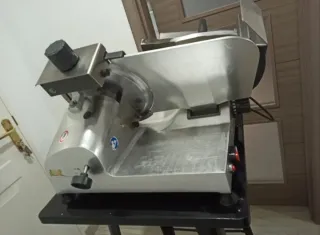 Cortadora Fiambre Profesional Braher USA-300