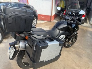 Suzuki V-Strom 650 Negra