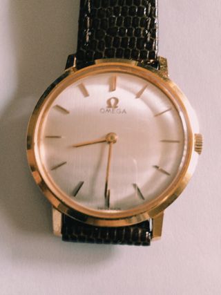 Reloj Omega Clásico dorado. MECANICO