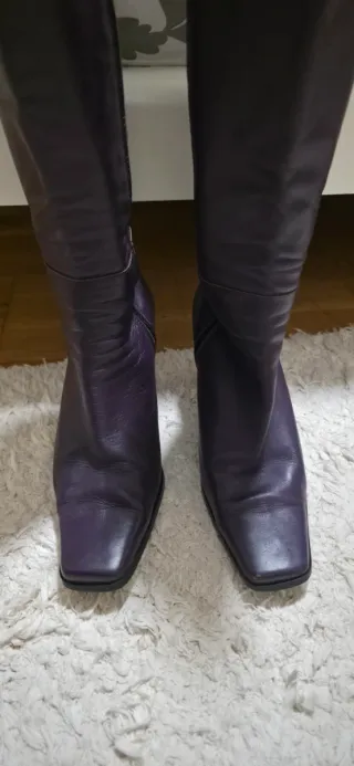 Botas altas tacón moradas