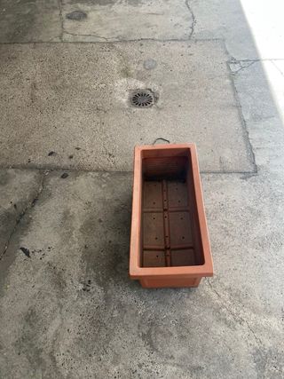 Vaso da fiori rettangolare arancione