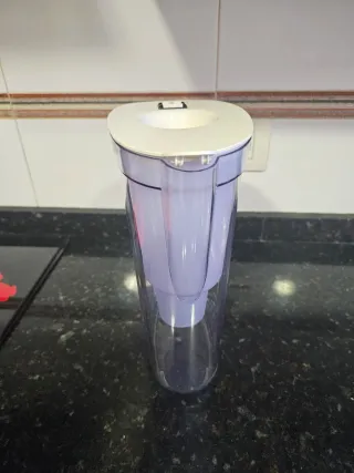 Jarra Filtradora Agua Transparente y Blanca 2 l