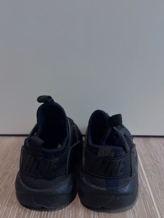 Deportivas Bebé Nike Huarache Negras
