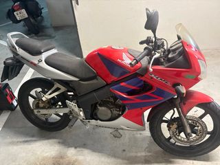 Honda CBR 125 R - Moto Deportiva