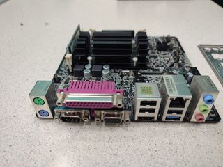 Placa Base Asrock Q1900B-ITX + J1900 + 4GB