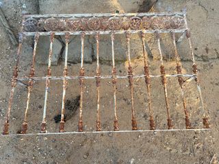 Reja de hierro forjado decorativa