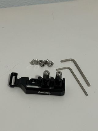 Supporto SmallRig per fissaggio cavi per gabbie Canon