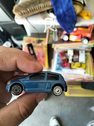 Coche miniatura Majorette Clio V6