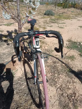 Bicicleta carretera Btwin junior