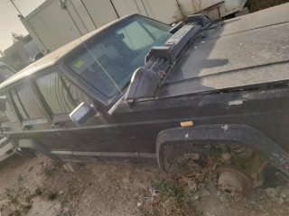 Carrocería Jeep Cherokee XJ tal y como se ve