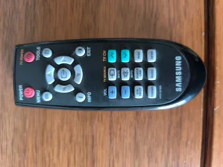 Barra de Sonido Samsung HT-SB1 Negra