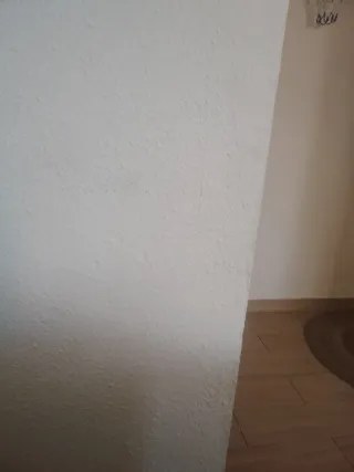 Servicios de mano de obra para mejoras de pisos.