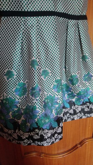 Abito Derhy fantasia geometrica e floreale