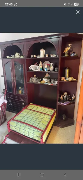 Mueble de salón madera y cristal