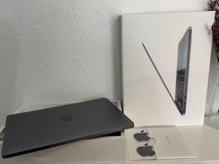 MacBook Pro 13 16GB RAM 500GB SSD