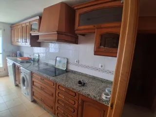 Mueble de cocina madera y cristal , No se envia