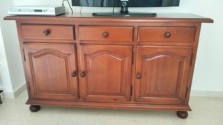 Mueble de salón de madera