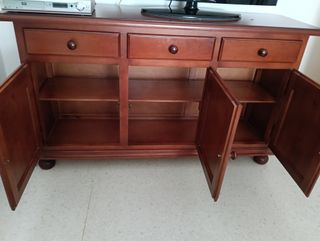 Mueble de salón de madera