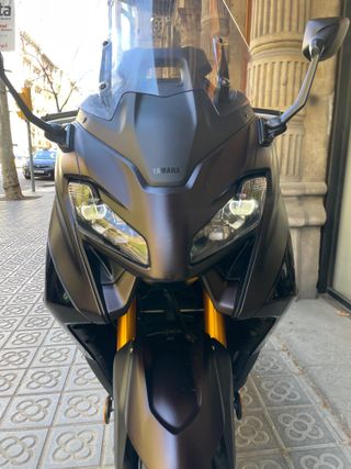 Yamaha TMAX TECH 2024 - 17764 KM