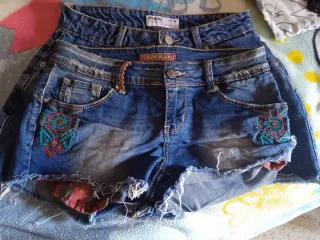 Shorts vaqueros bordados mujer