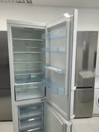 ☆Nevera Bosch 2,Cm Combi Garantía + Entrega☆