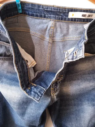 Pantalón vaquero slim fit talla 31