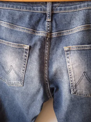 Pantalón vaquero slim fit talla 31