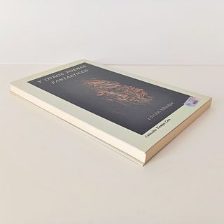 HONGOS DE YUGGOTH LIBRO POESÍA LOVECRAFT