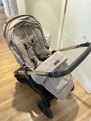 Capazo + Silla Paseo Inglesina Aptica