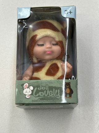 Muñeco bebé Doll Lovely con capota