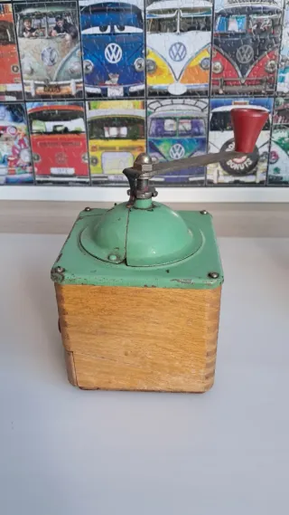 2 Molinillos de café vintage ELMA