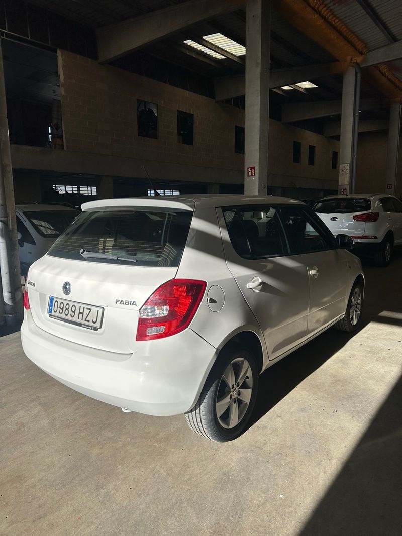 Škoda Fabia 1.6 TDI CR Elegance 2014, foto 6