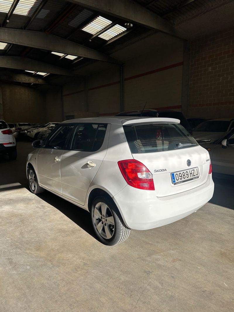 Škoda Fabia 1.6 TDI CR Elegance 2014, foto 4