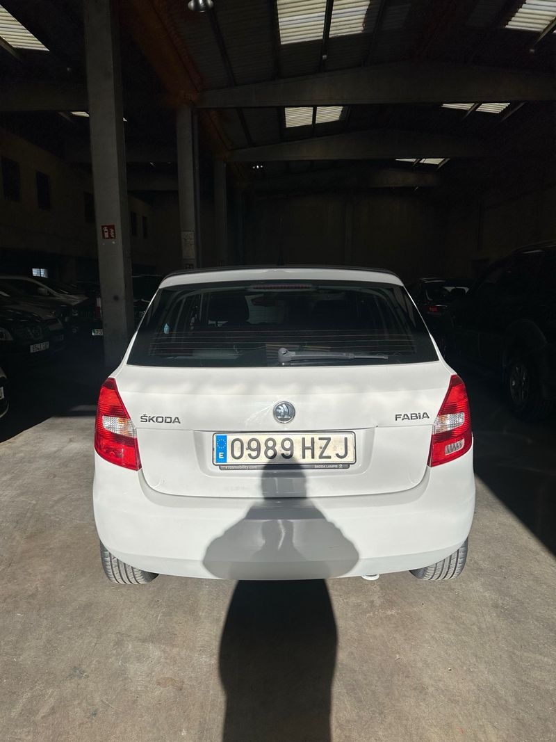 Škoda Fabia 1.6 TDI CR Elegance 2014, foto 5