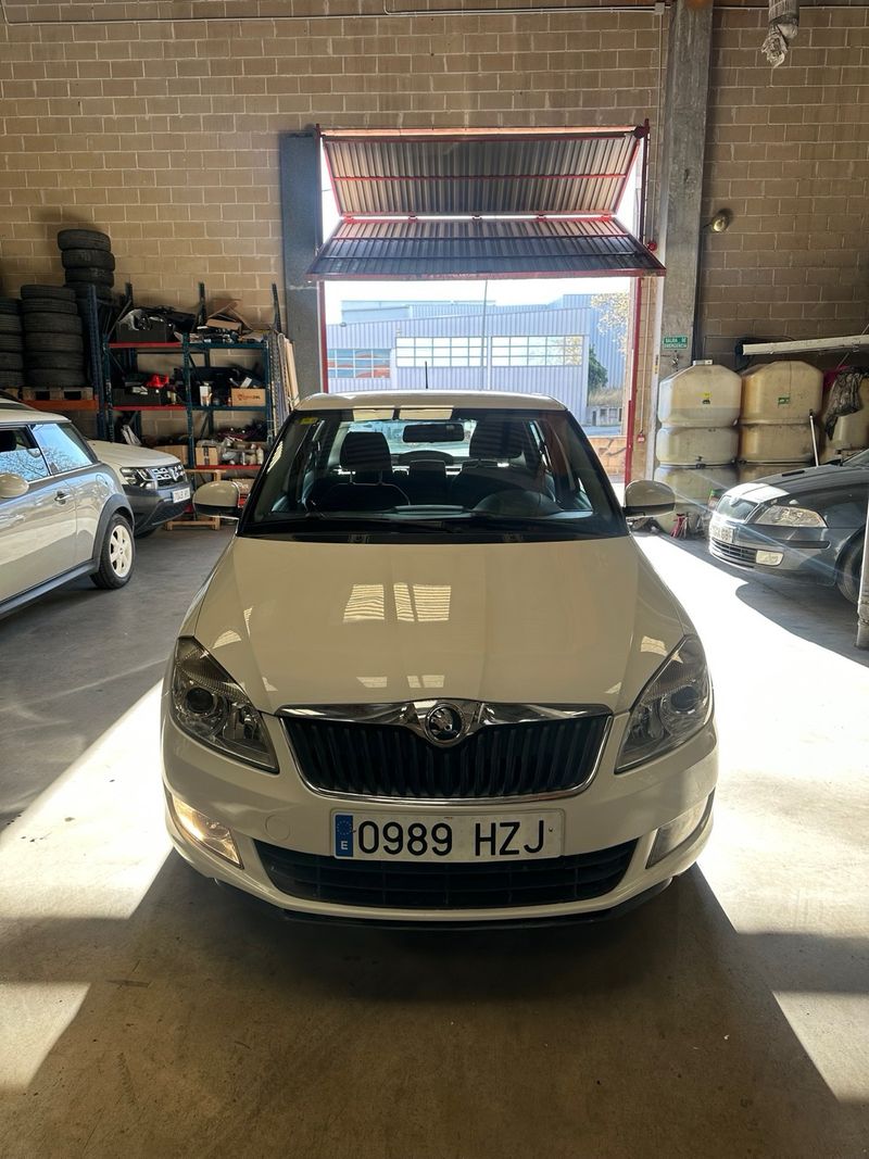 Škoda Fabia 1.6 TDI CR Elegance 2014, foto 2