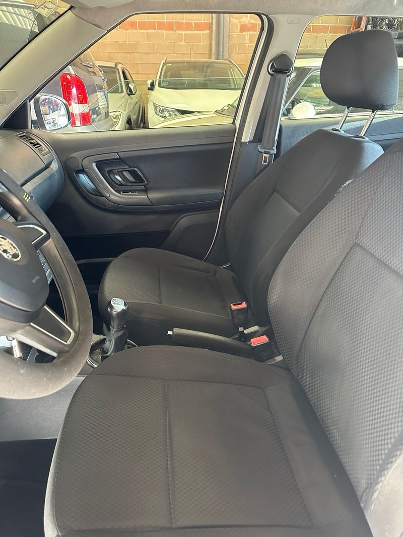 Škoda Fabia 1.6 TDI CR Elegance 2014, foto 11