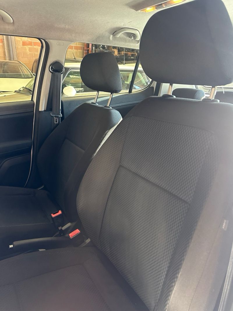 Škoda Fabia 1.6 TDI CR Elegance 2014, foto 9