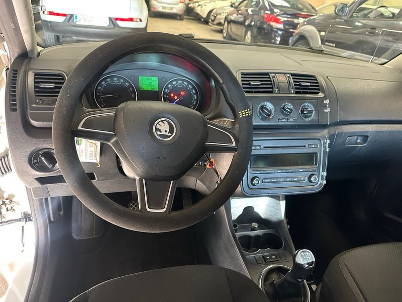Škoda Fabia 1.6 TDI CR Elegance 2014, foto 8