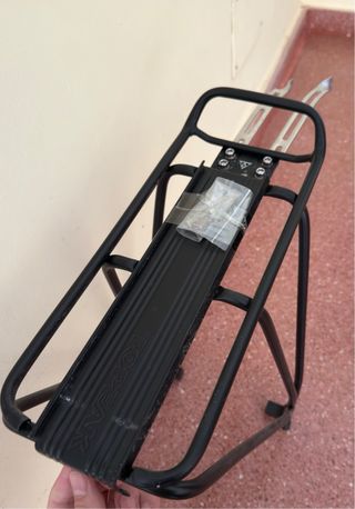 Alforjas Topeak para bicicleta y sujeccion.